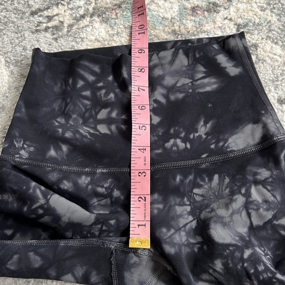 Lululemon Wunder Under High Rise Leggings - Picture 11 of 13